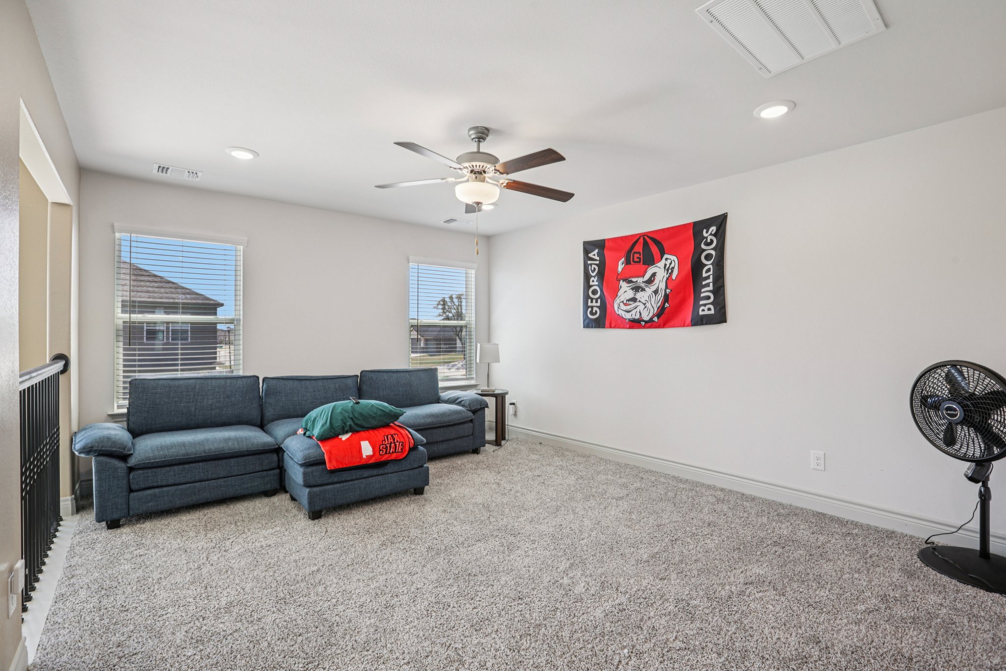 Silver Dr-S2003-033.jpg