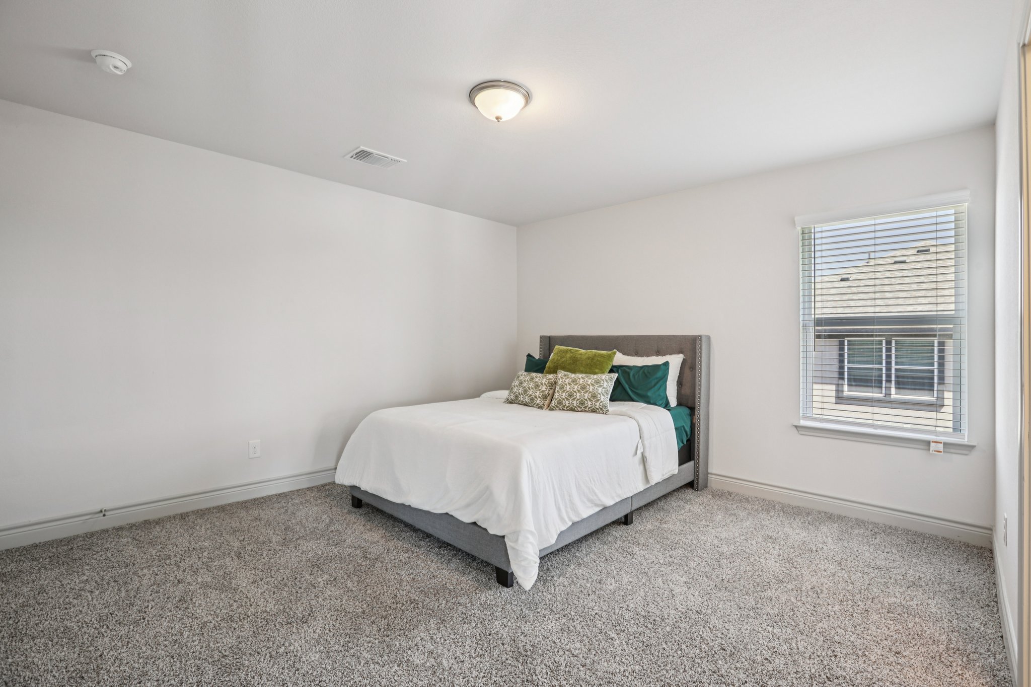 Silver Dr-S2003-043.jpg