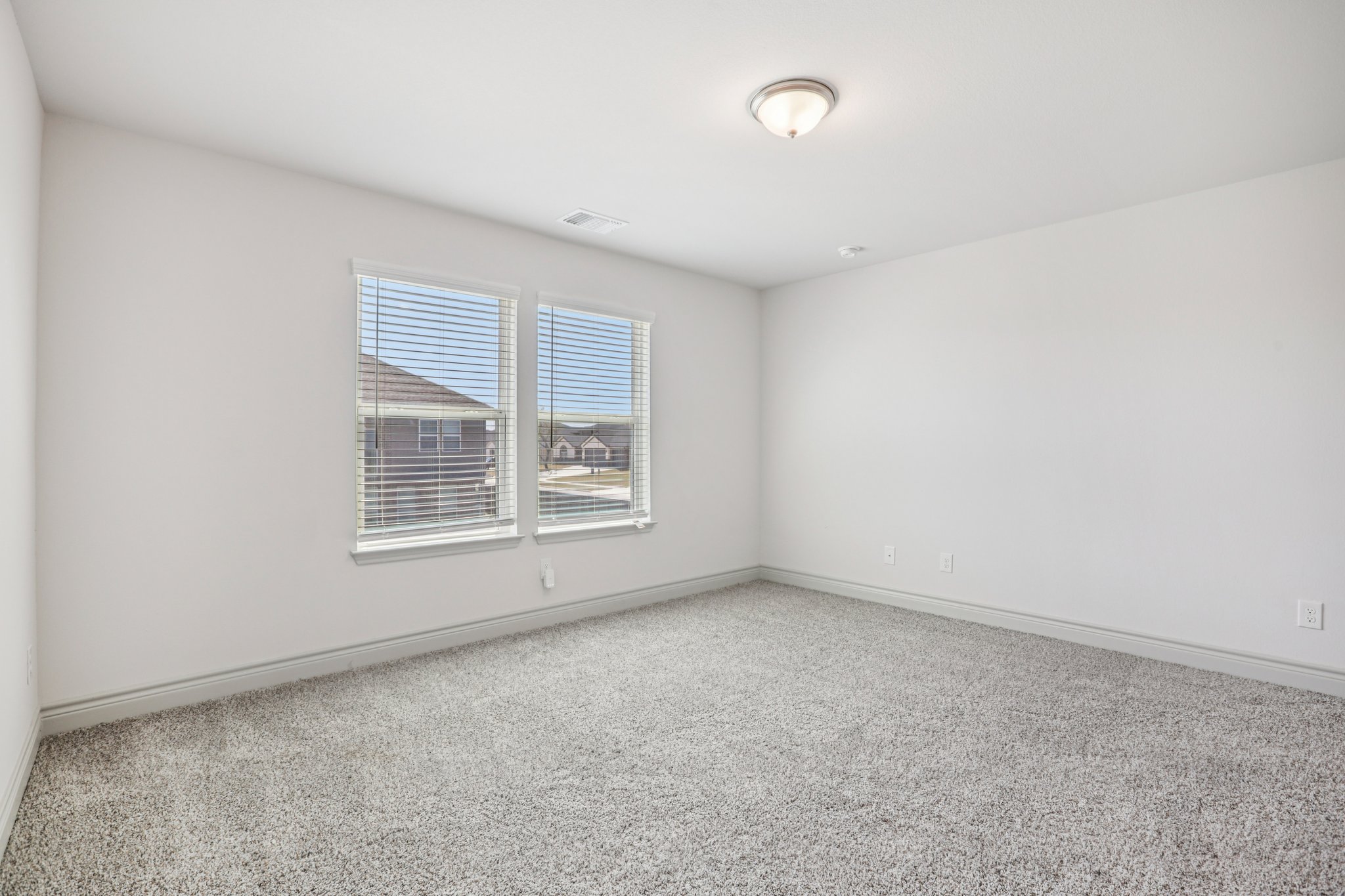 Silver Dr-S2003-049.jpg