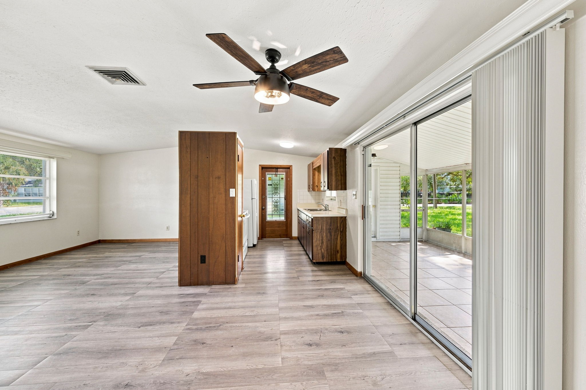 Dining Room2