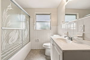 Bathroom2
