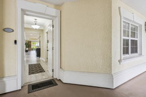  Photo 0