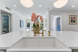 Kitchen/Eating Area