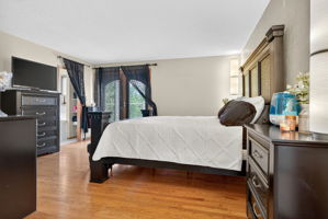  Photo 48