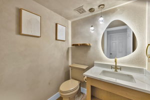  Photo 0