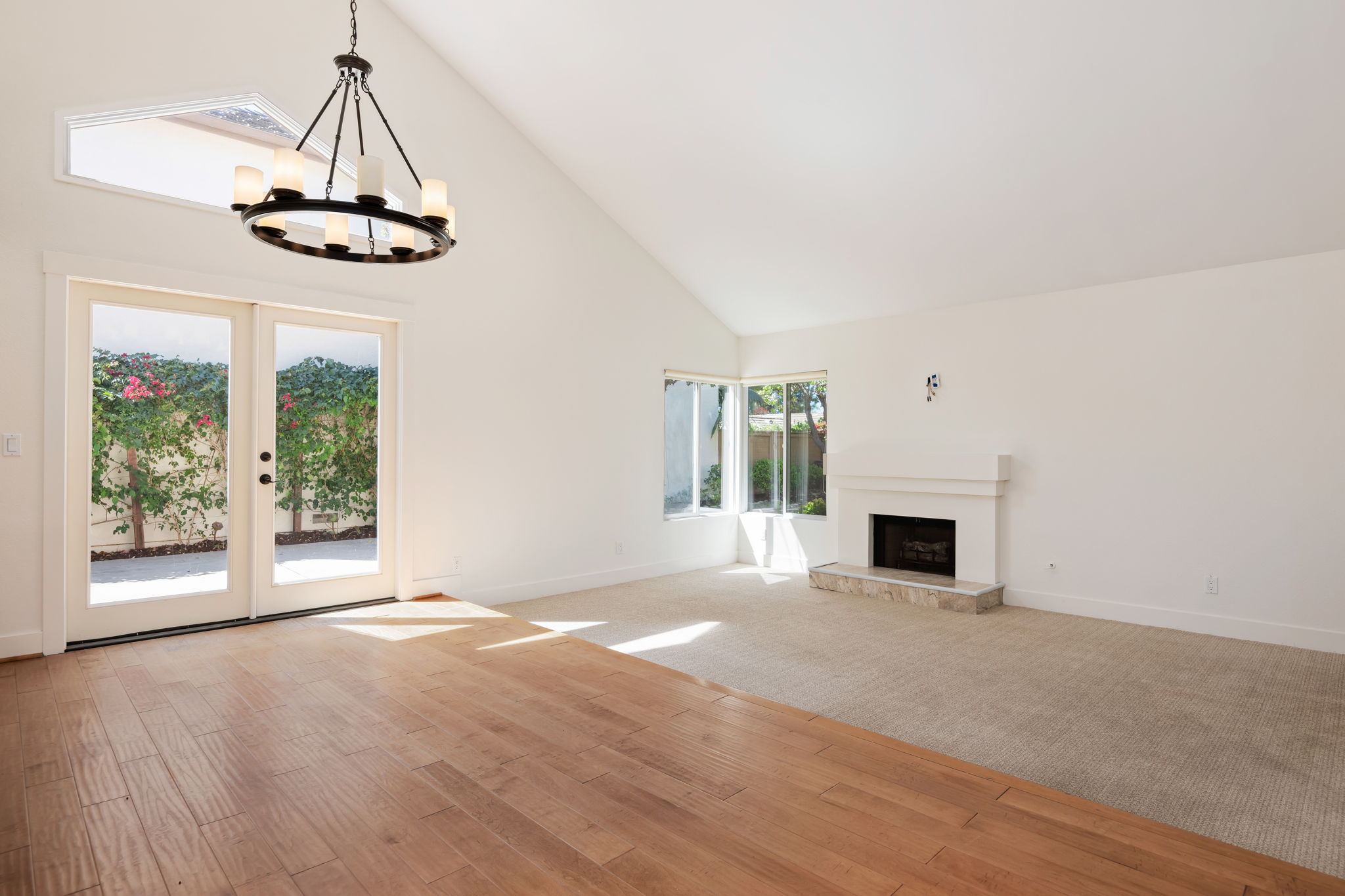 11 - Dining - Living Room