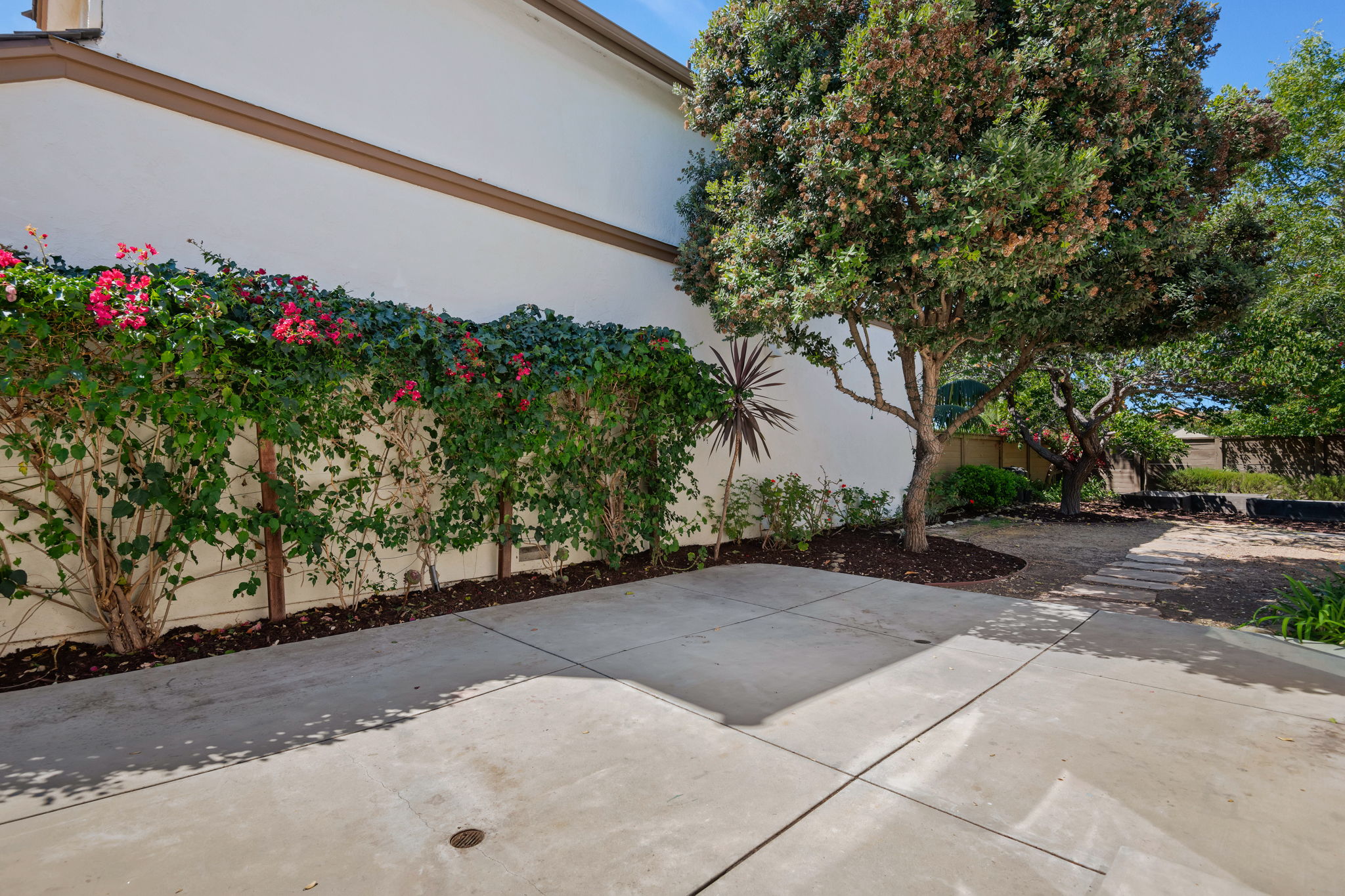 20 - Side Patio