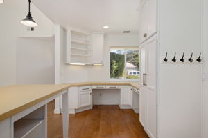 10 - Kitchen