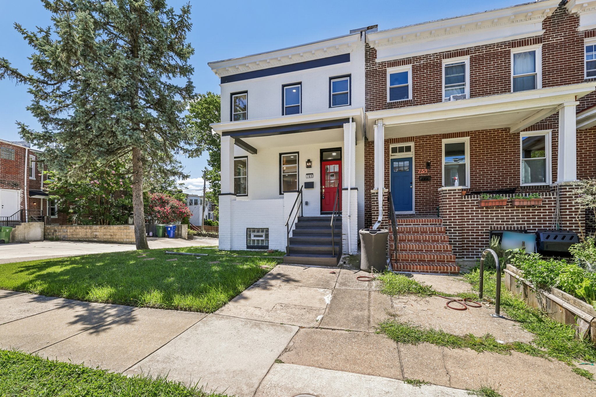 E 36th St-S3107-003.jpg