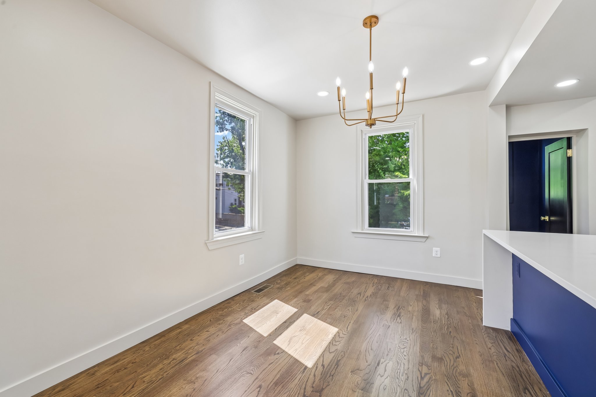 E 36th St-S3107-012.jpg