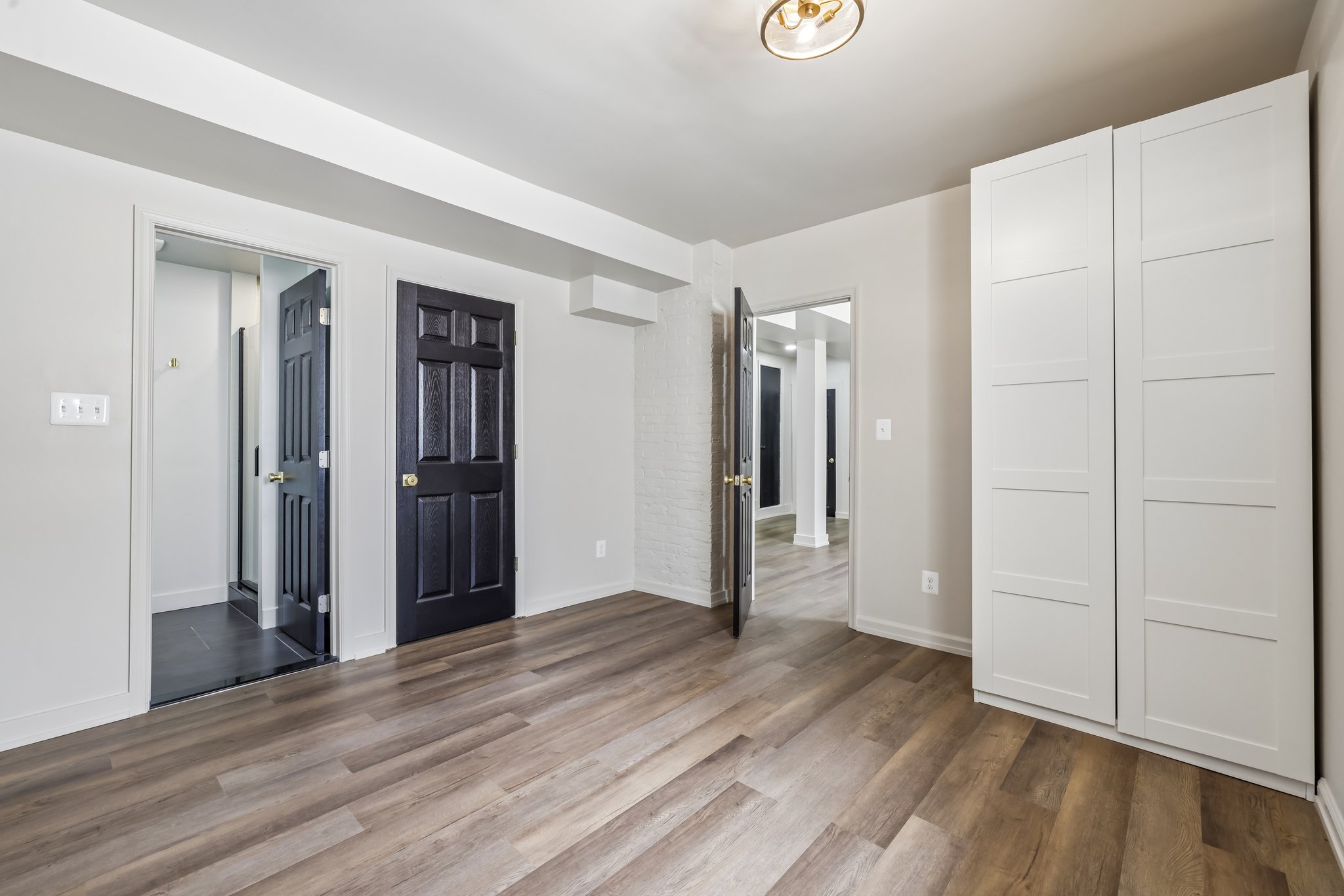E 36th St-S3107-034.jpg
