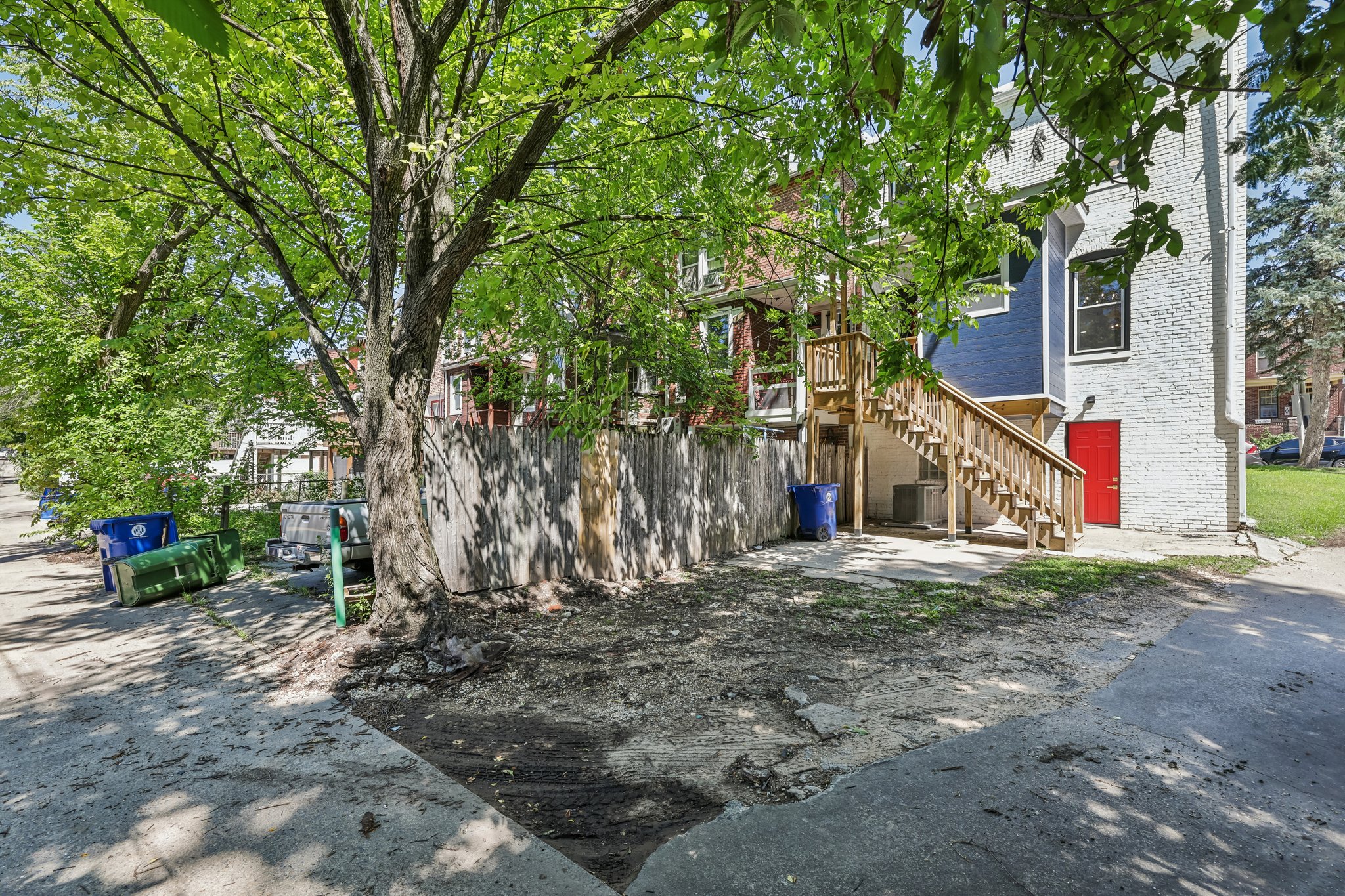 E 36th St-S3107-043.jpg
