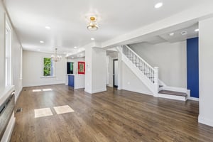 E 36th St-S3107-010.jpg