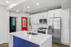 E 36th St-S3107-016.jpg