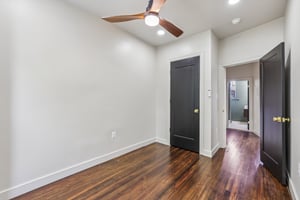 E 36th St-S3107-022.jpg
