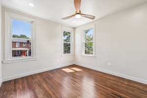 E 36th St-S3107-025.jpg