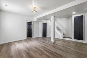 E 36th St-S3107-031.jpg