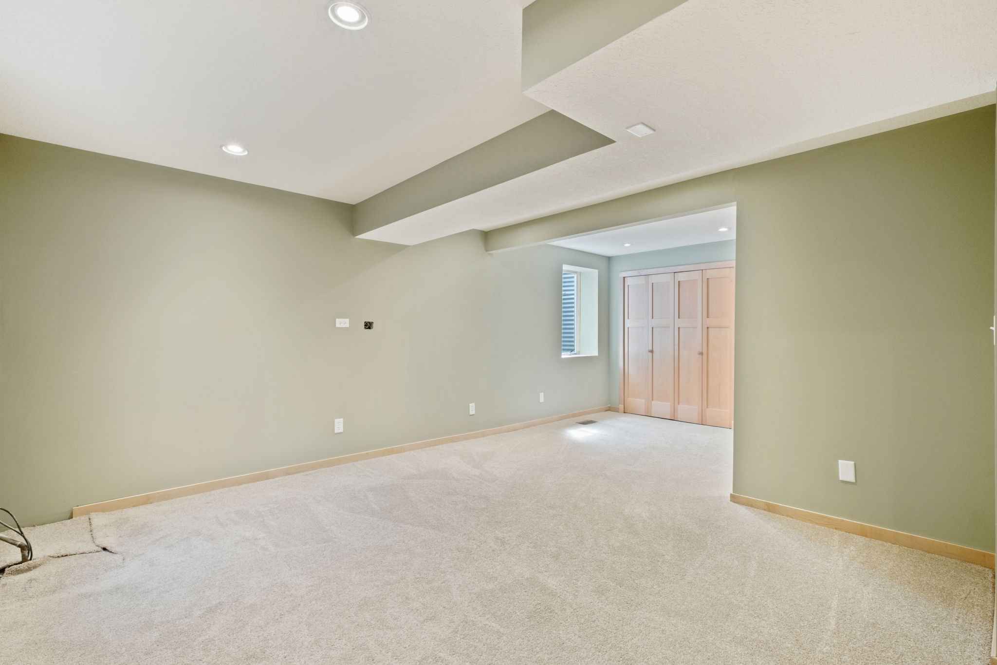 13_Interior