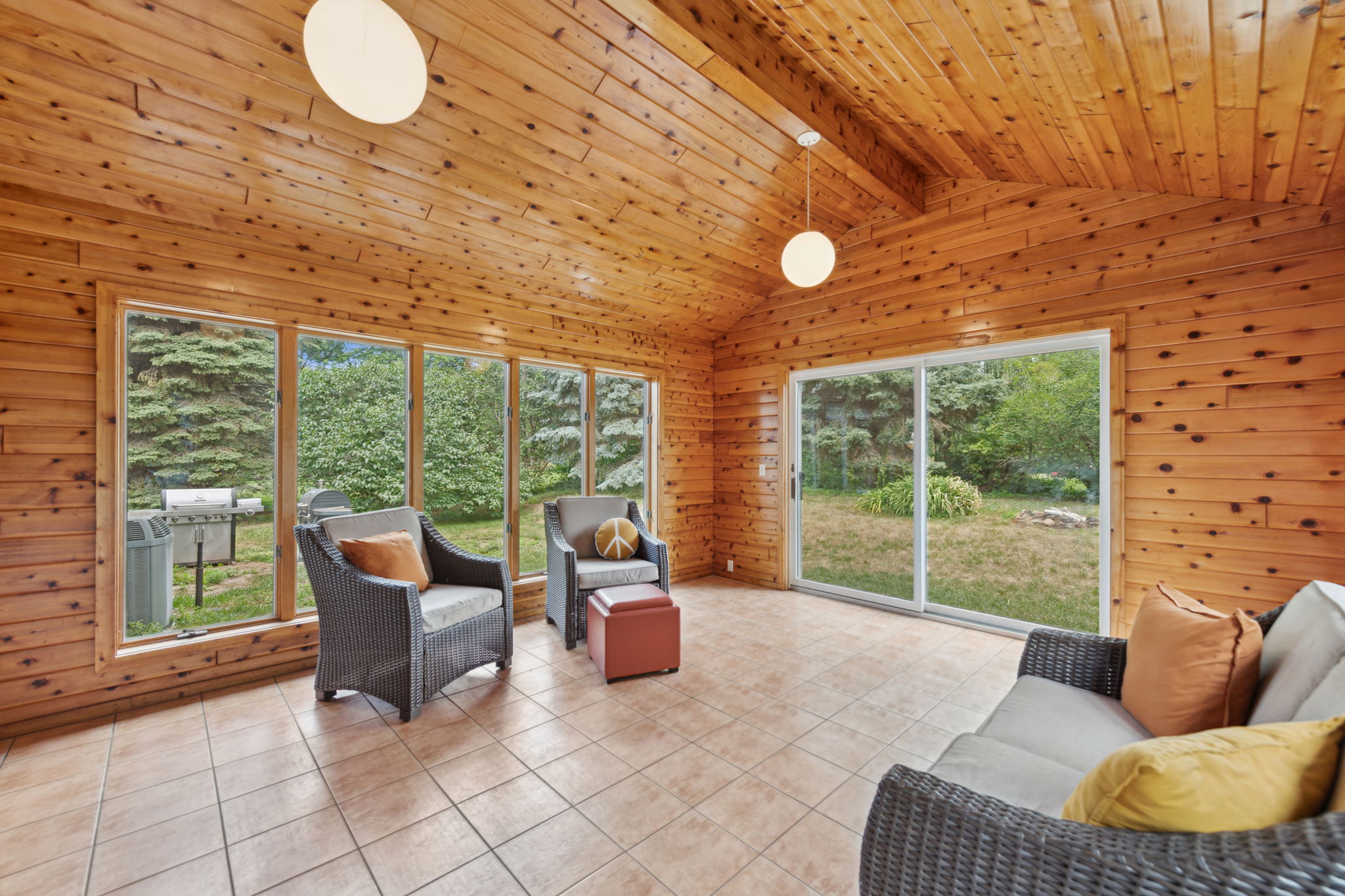 15_Interior