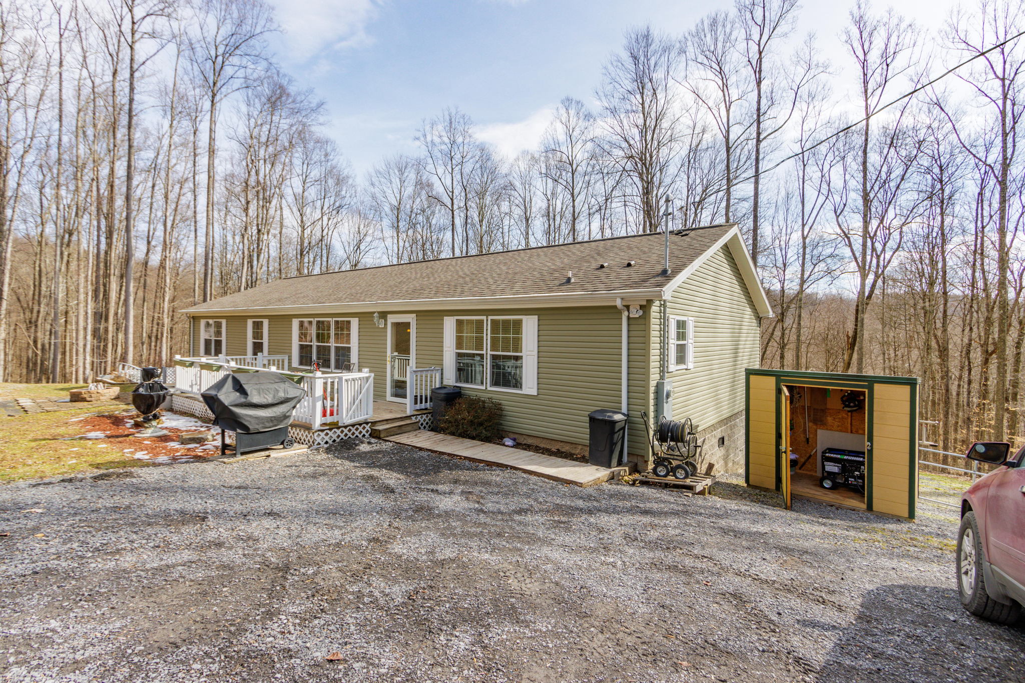 761 Flag Run Rd, Grafton, WV 26354, USA Photo 2