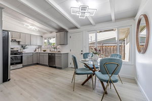 016_761 Lakeknoll Dr_