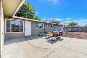 035_761 Lakeknoll Dr_