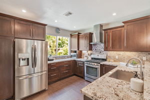 012_761 Potsgrove Pl  