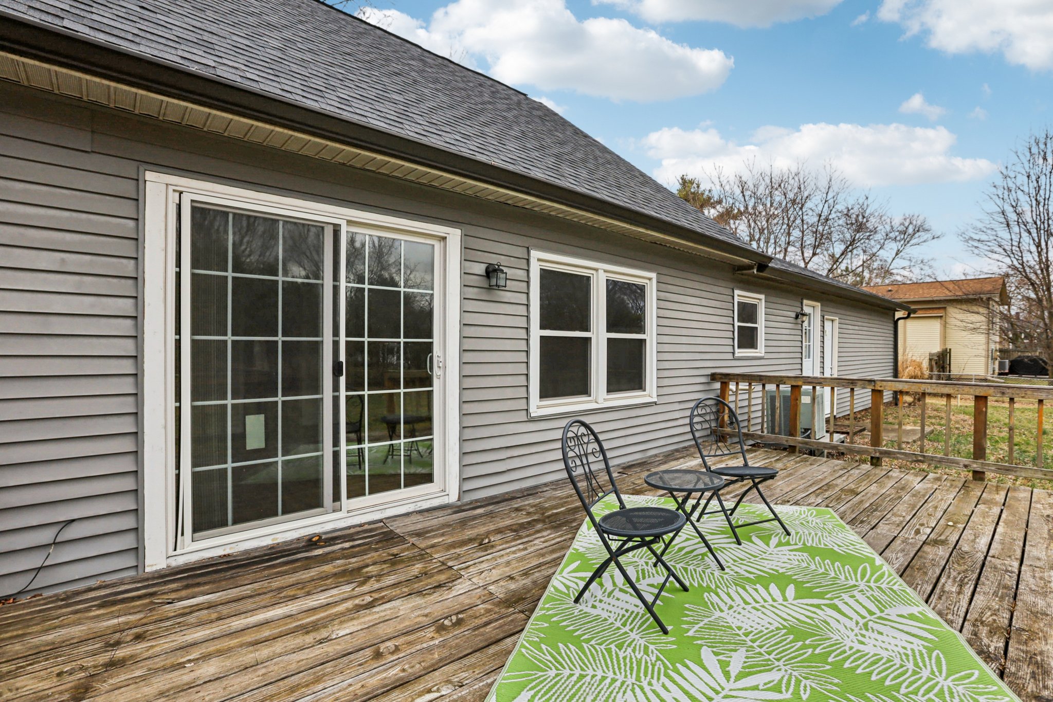 E 116th St-S0603-045.jpg