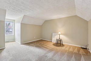 E 116th St-S0603-031.jpg