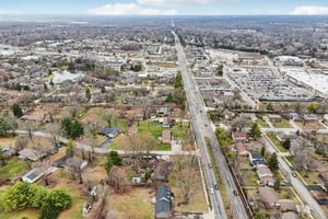 E 116th St-S0603-072.jpg