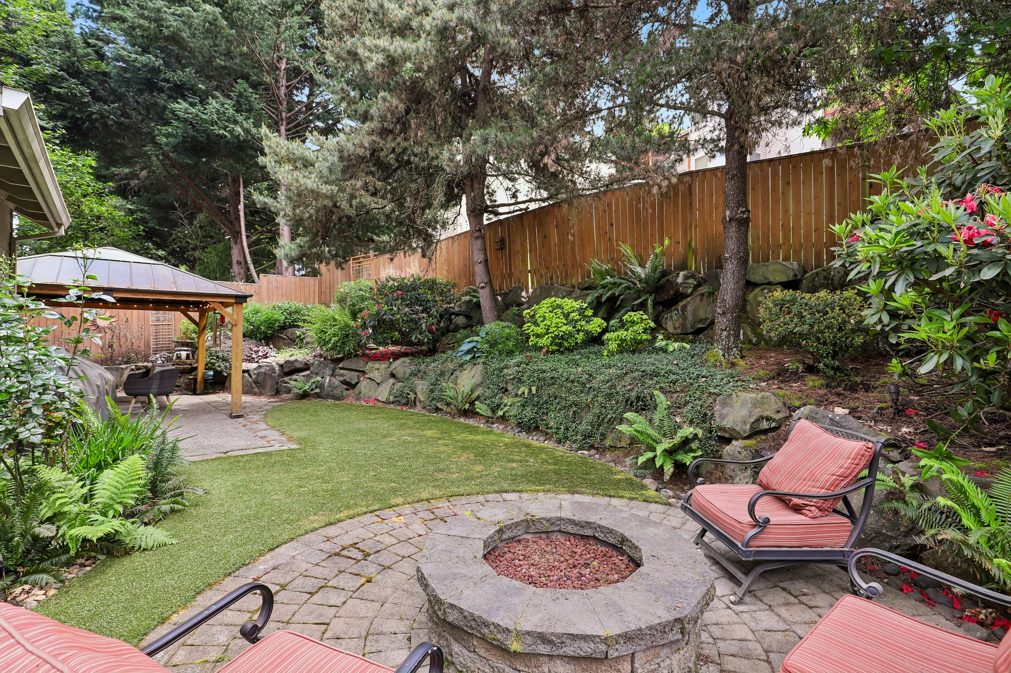 SW Oviatt Dr-S2005-096.jpg