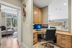 SW Oviatt Dr-S2005-072.jpg