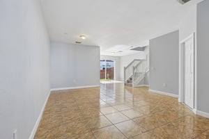 NW 114th Path 7616-S2105-008.jpg