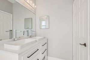 NW 114th Path 7616-S2105-034.jpg
