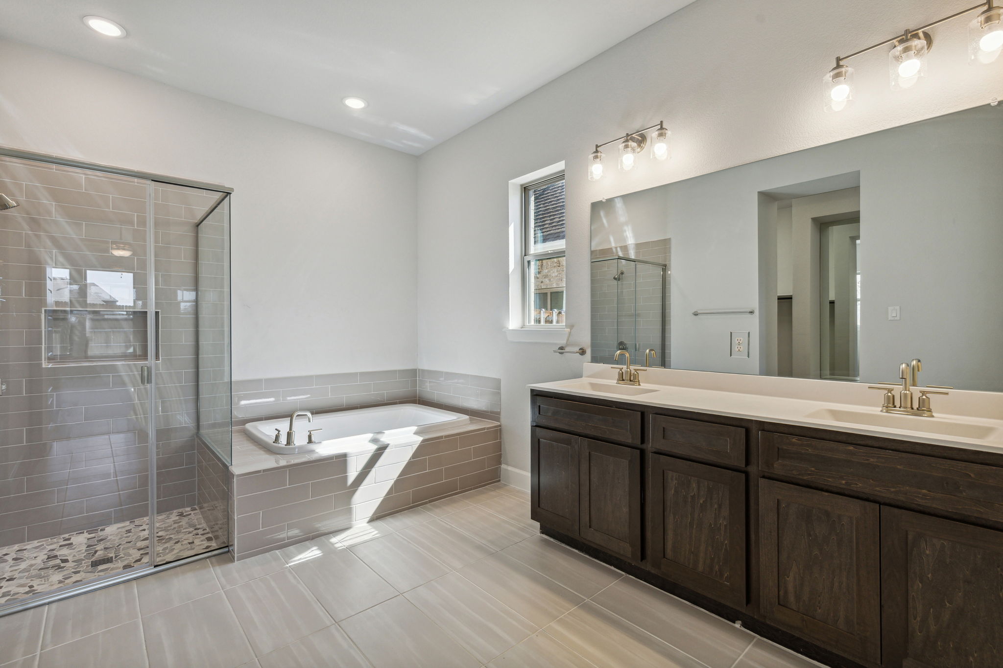 7616Pondview_025