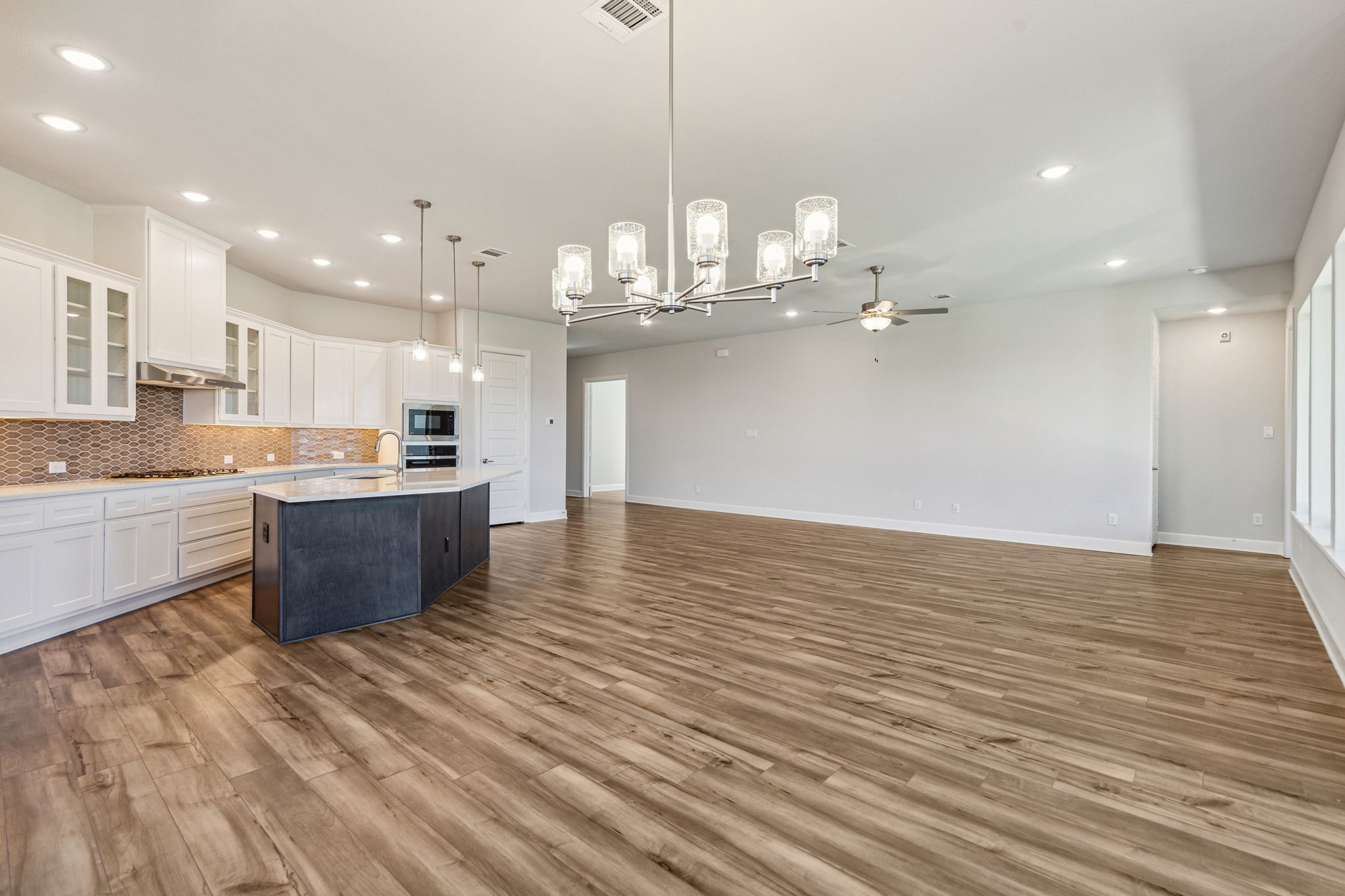 7616Pondview_017