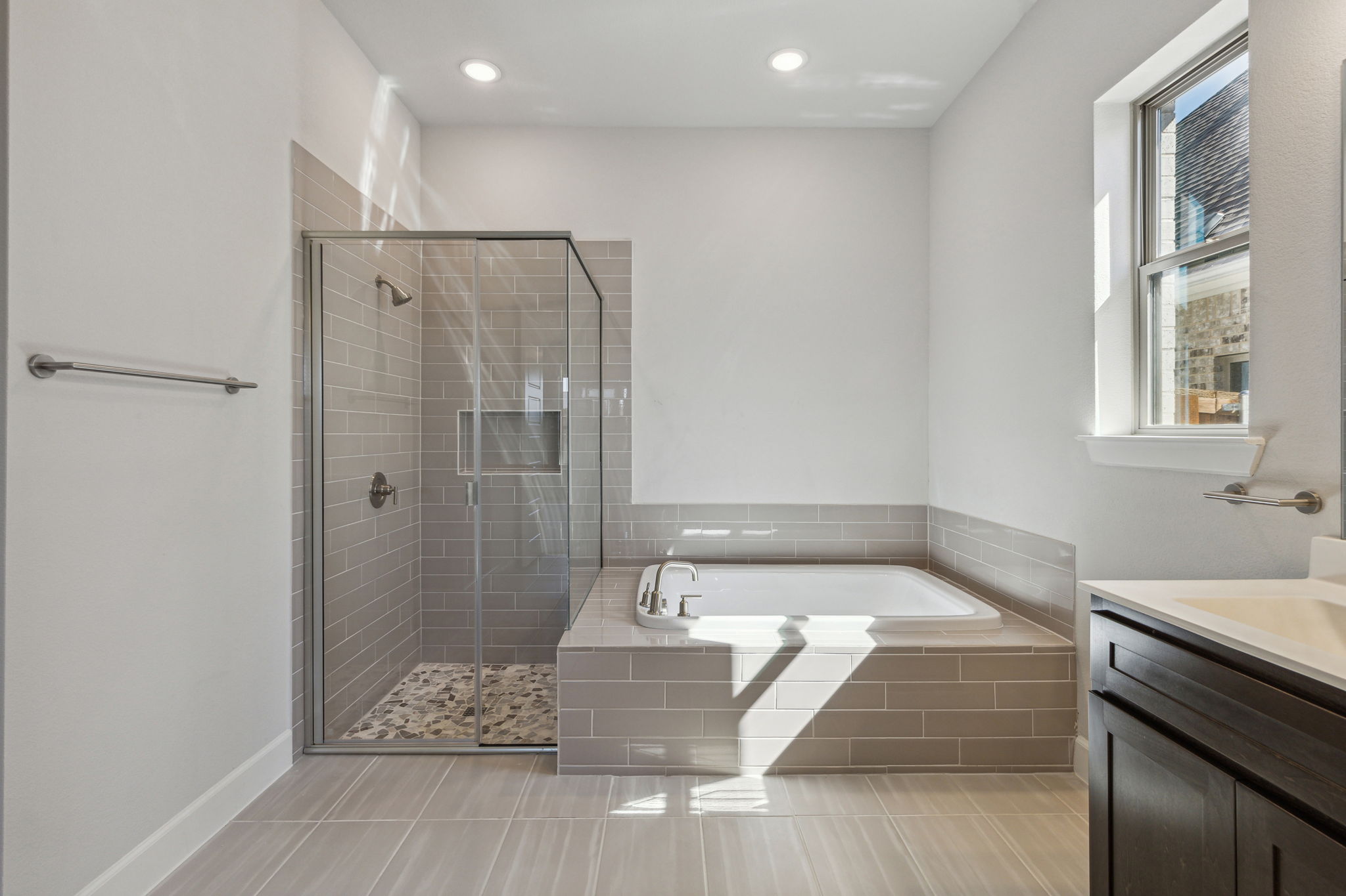 7616Pondview_027