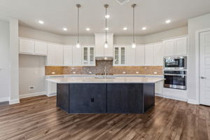 7616Pondview_020
