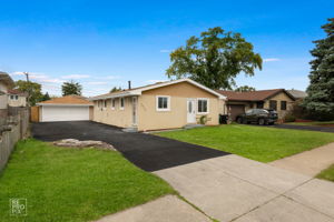 7616 S 78th Ave, Bridgeview, IL 60455_001