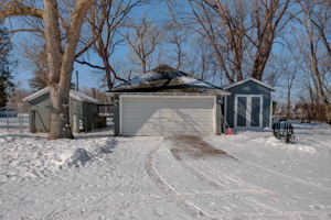 Detached Garage