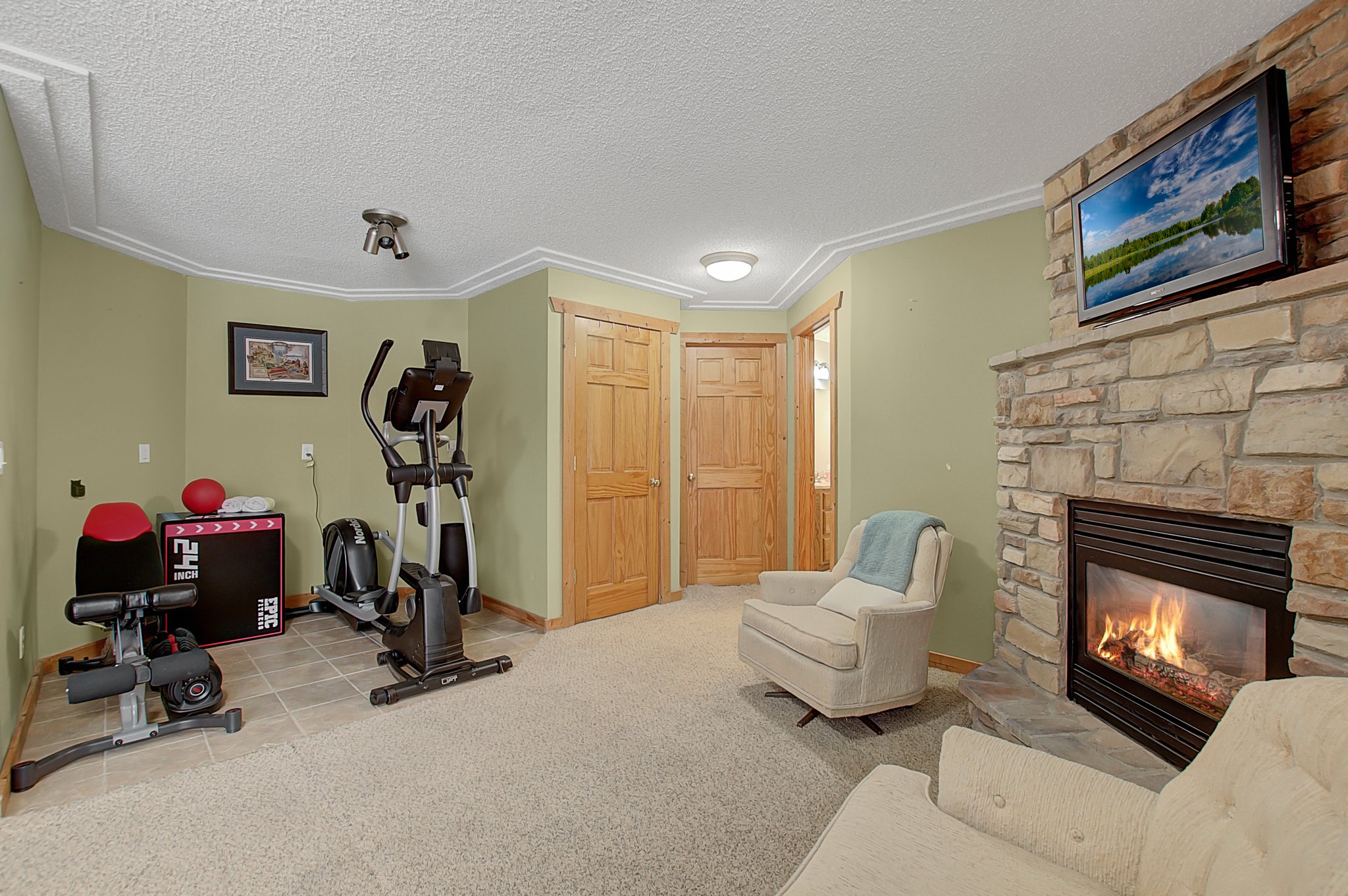7618 Behm Ln, Circle Pines, MN 55014, US Photo 18