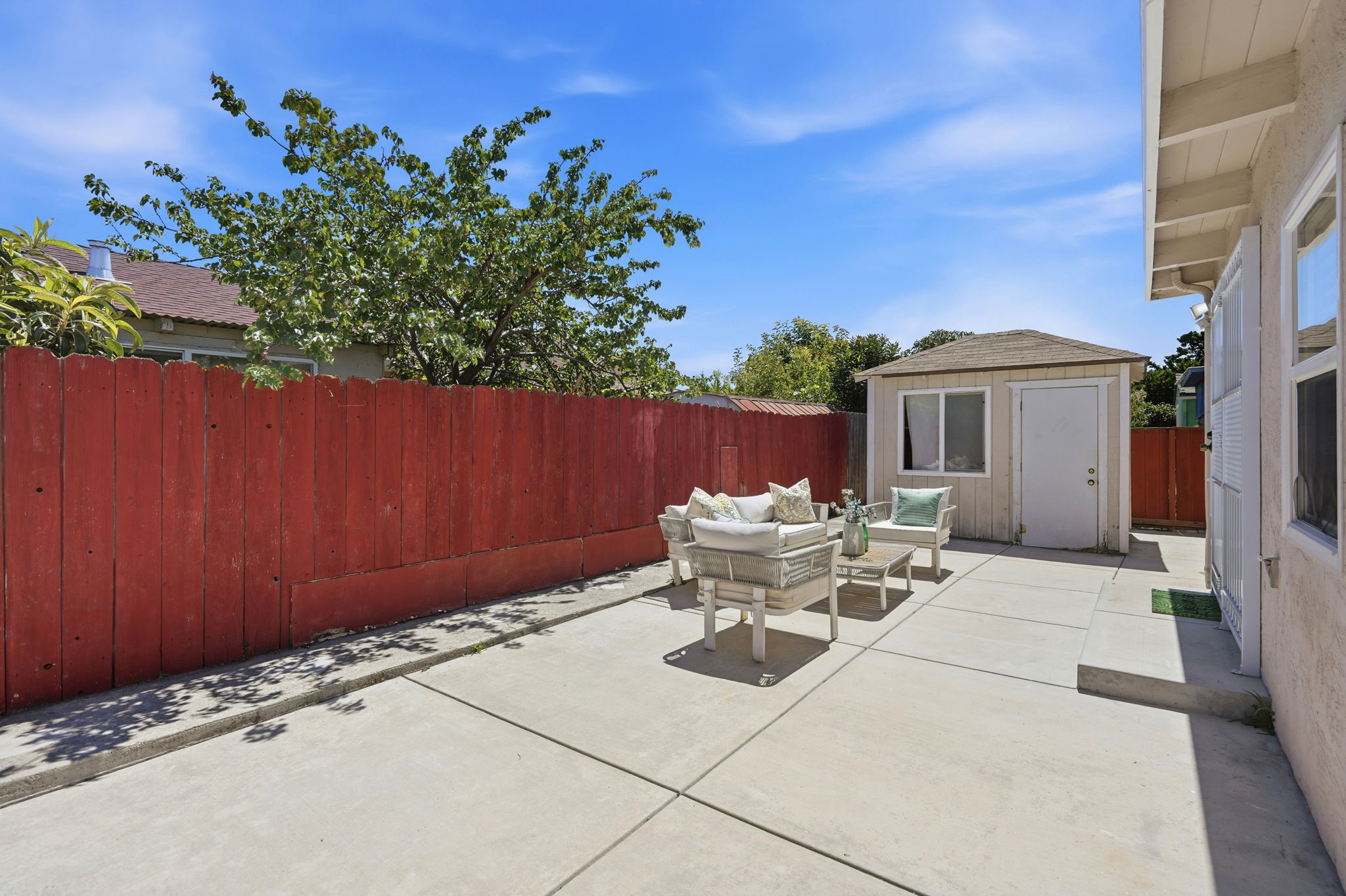 039_F8_762 Portola Dr