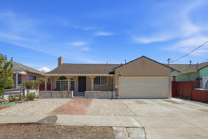 001_F8_762 Portola Dr