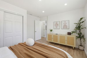030_F8_762 Portola Dr