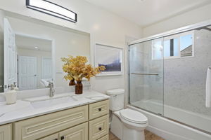 032_F8_762 Portola Dr