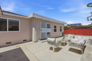 037_F8_762 Portola Dr