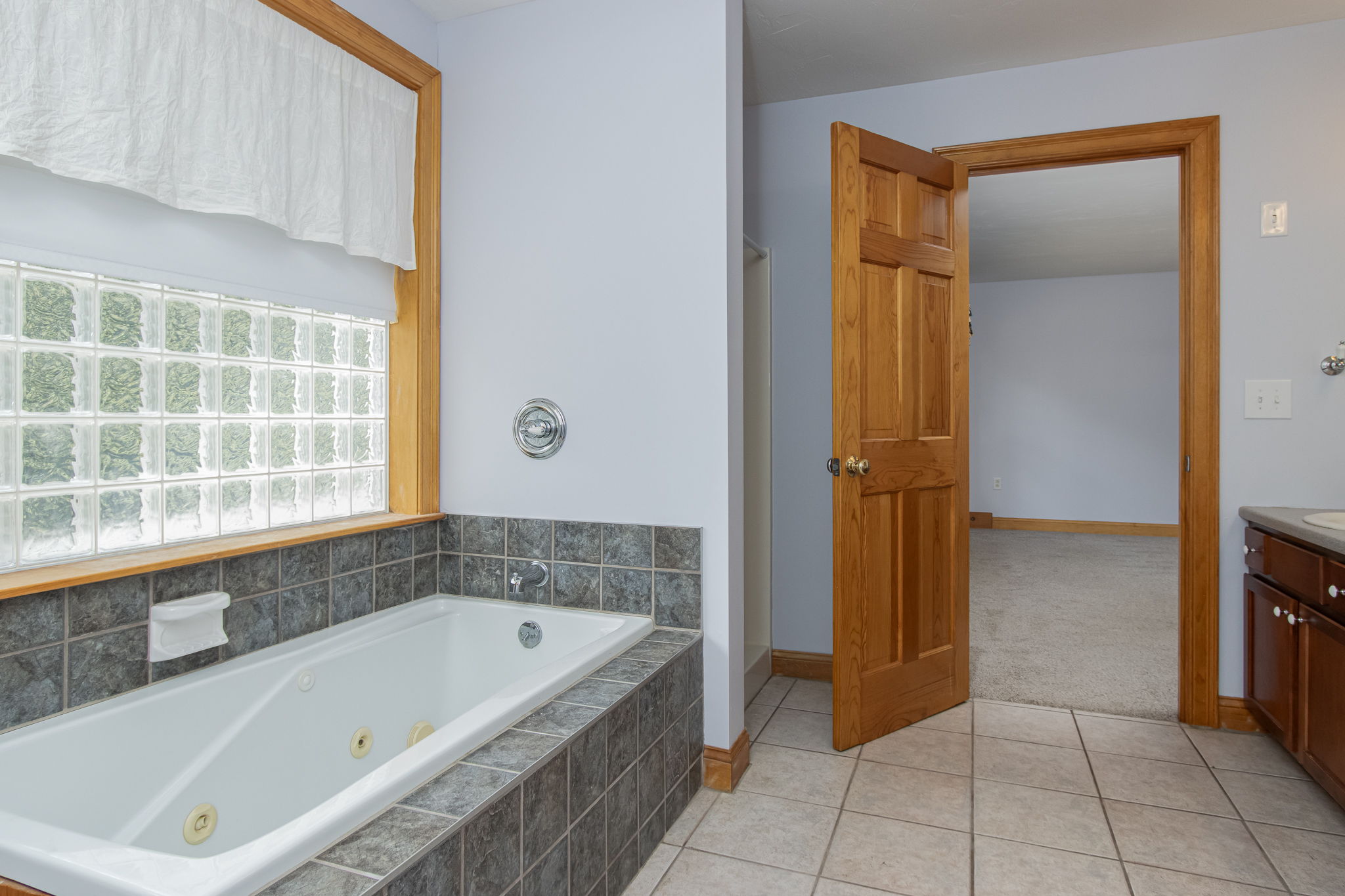 BedroomPrimaryBath-2