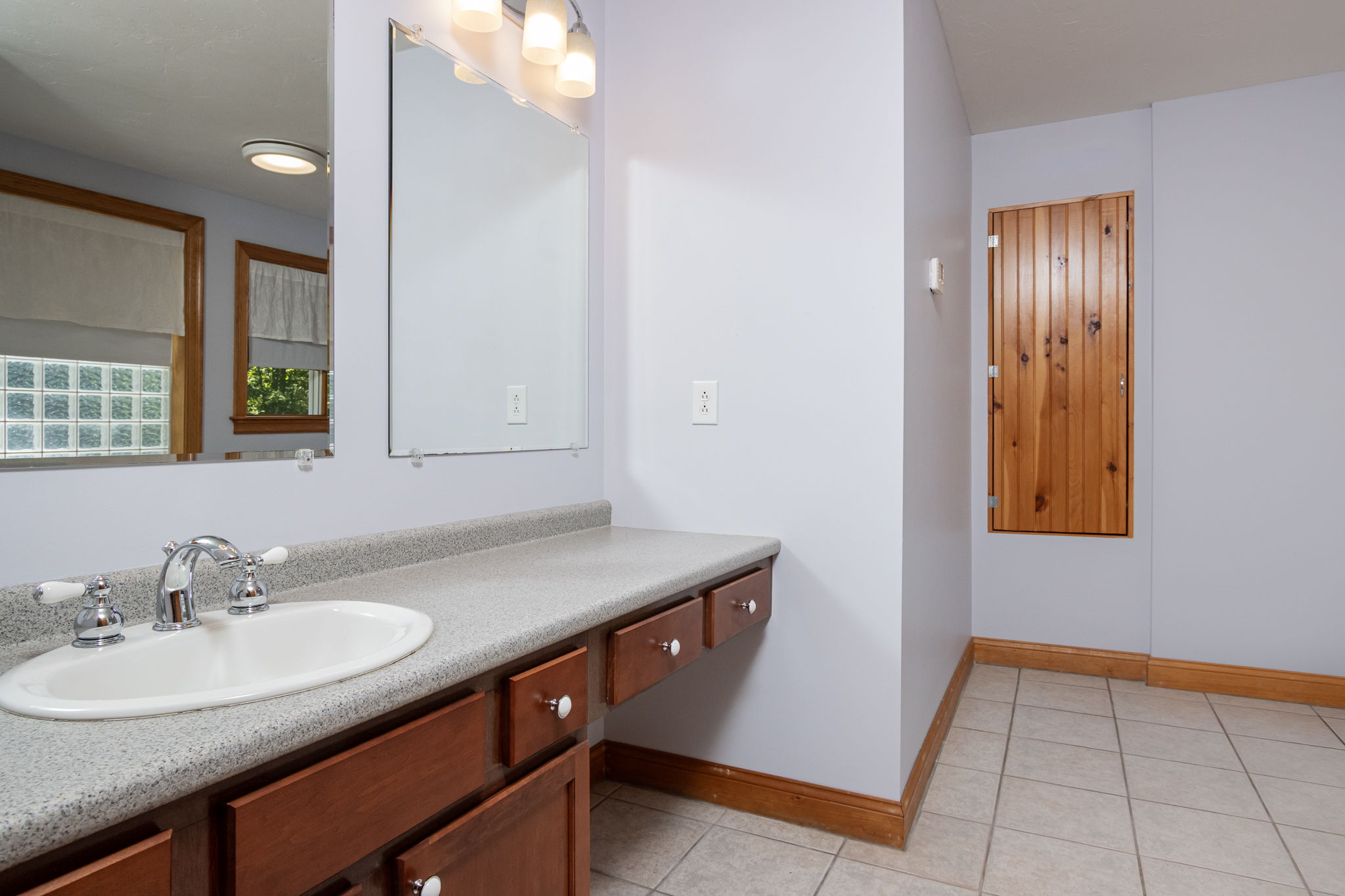 BedroomPrimaryBath-1