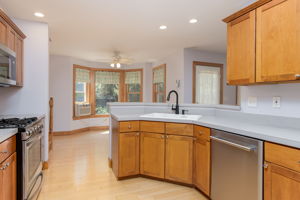 KitchenBreakfastArea-6