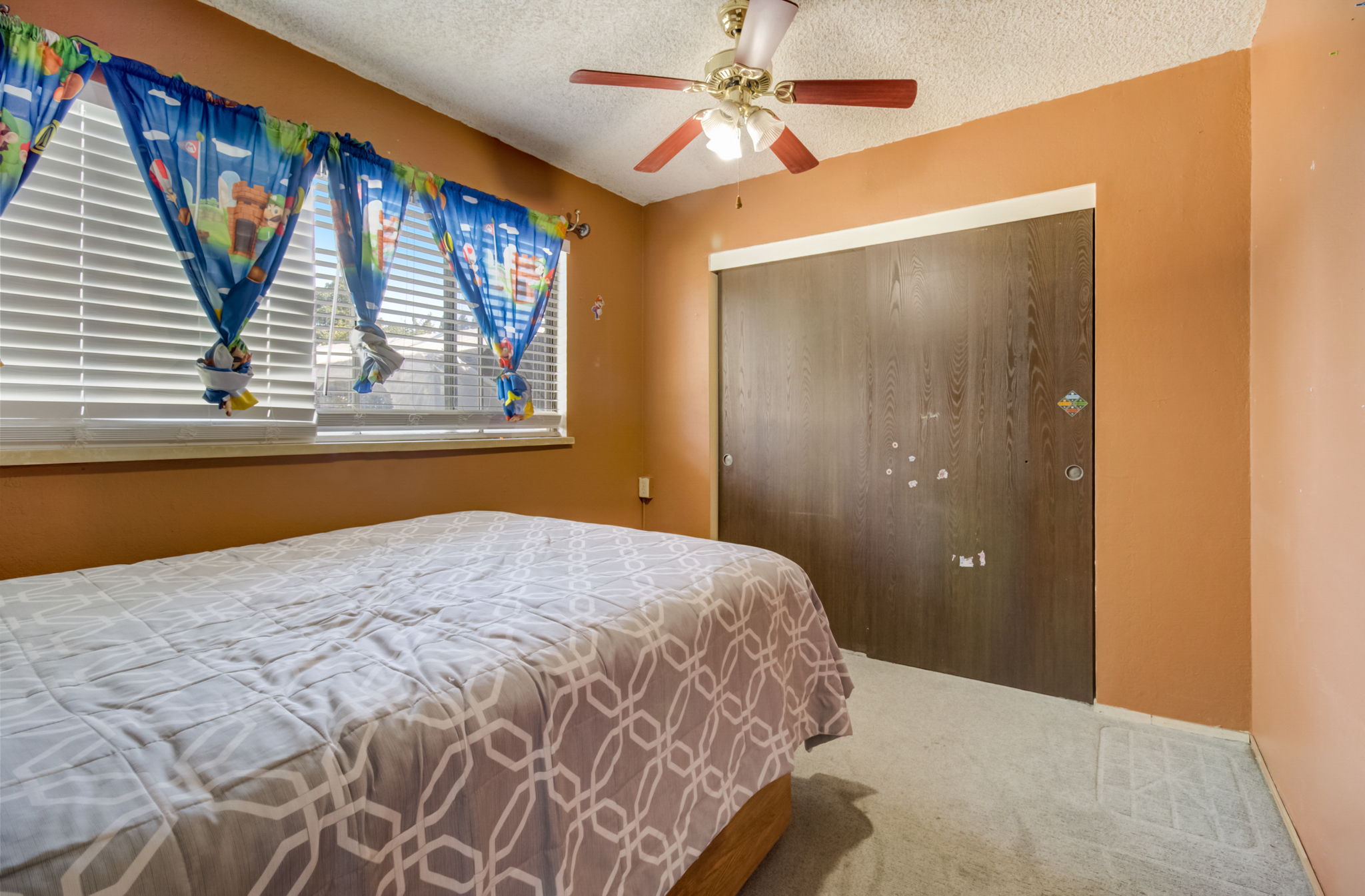 Santa Paula Dr-028